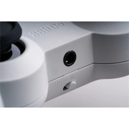 8BitDo Pro 2 Wired, Xbox Series X|S, Xbox One, PC, Hall-Effect, fekete vezetékes kontroller