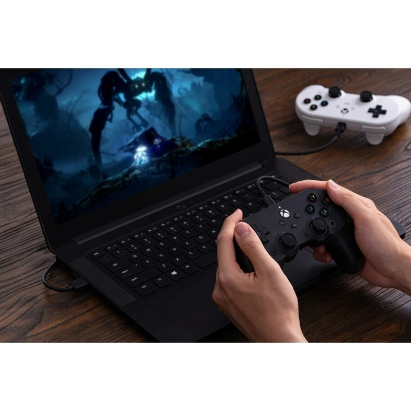 8BitDo Pro 2 Wired, Xbox Series X|S, Xbox One, PC, Hall-Effect, fekete vezetékes kontroller