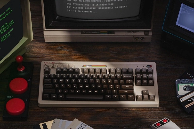 8BitDo Retro 87, Mechanikus, Kailh Box, C64 Edition, vezeték nélküli billentyűzet