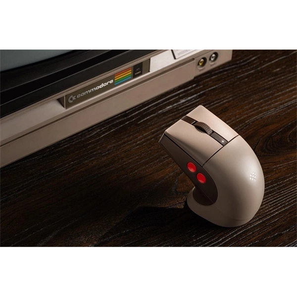 8BitDo Retro R8, 26 000 DPI, PAW 3395, C64 Edition, vezeték nélküli egér