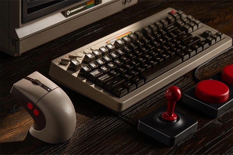 8BitDo Retro R8, 26 000 DPI, PAW 3395, C64 Edition, vezeték nélküli egér