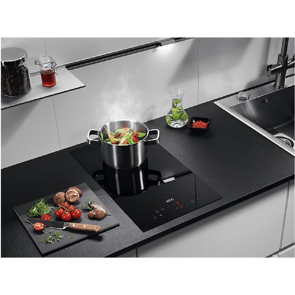 AEG HRB32310CB fekete, beépíthető, elektromos üvegkerámia, főzőzóna: 2, beépíthető méret: 27cm, főzőlap