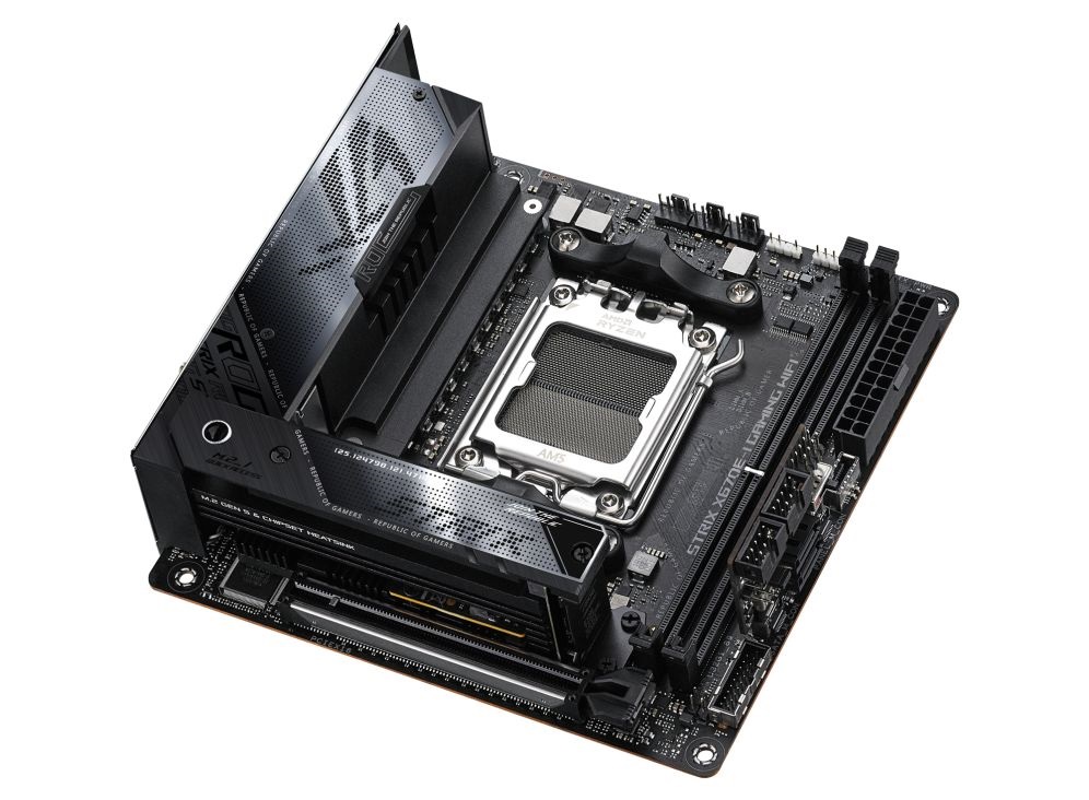 ASUS ROG STRIX X670E-I GAMING WIFI AMD X670 AM5 mini-ITX alaplap
