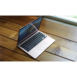 Apple MacBook Air 2020 13,3"Retina/M1 chip és 7 magos GPU/8GB/256GB SSD/Cseh/ezüst laptop (Felújított,batteryCARE+)
