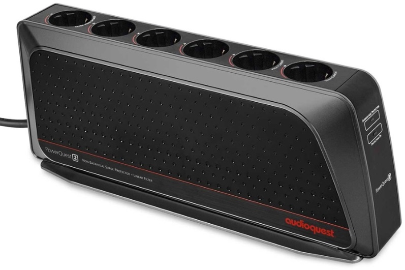 AudioQuest PowerQuest PQ-2 6db 230V Schuko/2db USB túláramvédő és hálózati szűrő