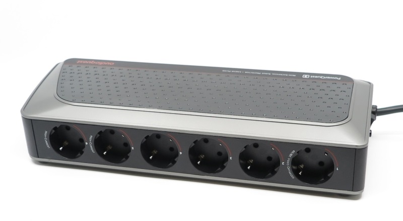 AudioQuest PowerQuest PQ-2 6db 230V Schuko/2db USB túláramvédő és hálózati szűrő