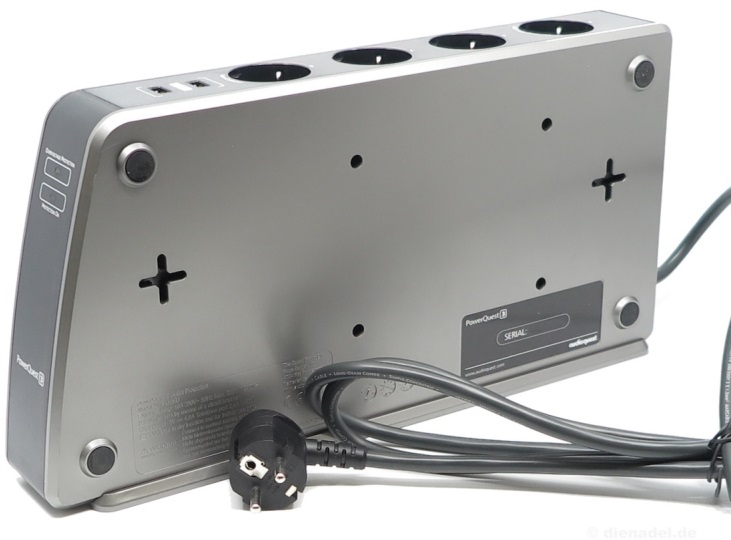 AudioQuest PowerQuest PQ-3 8db 230V Schuko/4db USB túláramvédő és hálózati szűrő