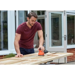 Black&Decker BEW210-QS 230W excentrcsiszoló