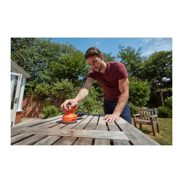 Black&Decker BEW210-QS 230W excentrcsiszoló