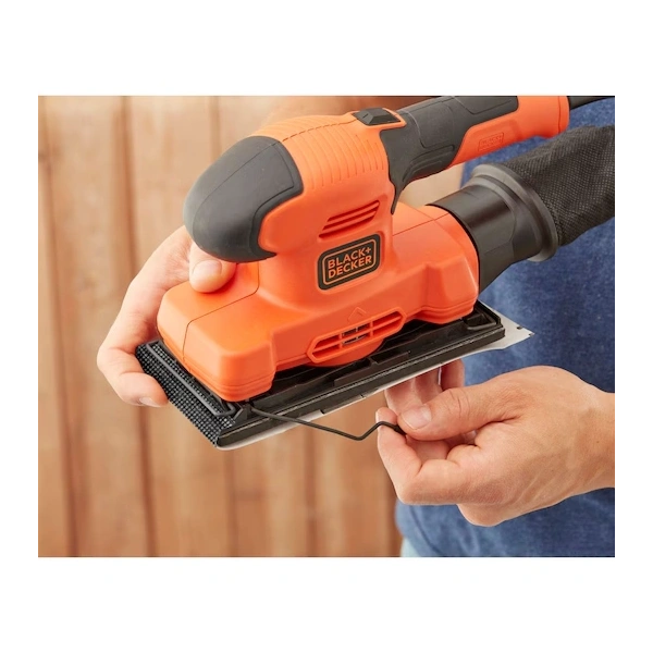 Black&Decker BEW220KAX-QS 150W kofferban 10 db csiszolópapírral vibrációs csiszoló