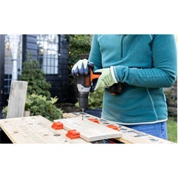 Black & Decker BCD001C1-QW akkumulátoros fúró-csavarozó