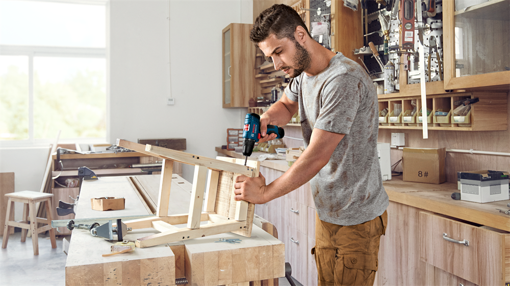 Bosch 06019G8000 GSR 120-Li Professional 2x2,0Ah kofferben akkus fúró-csavarozó