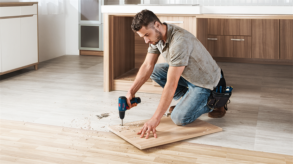 Bosch 06019G8000 GSR 120-Li Professional 2x2,0Ah kofferben akkus fúró-csavarozó
