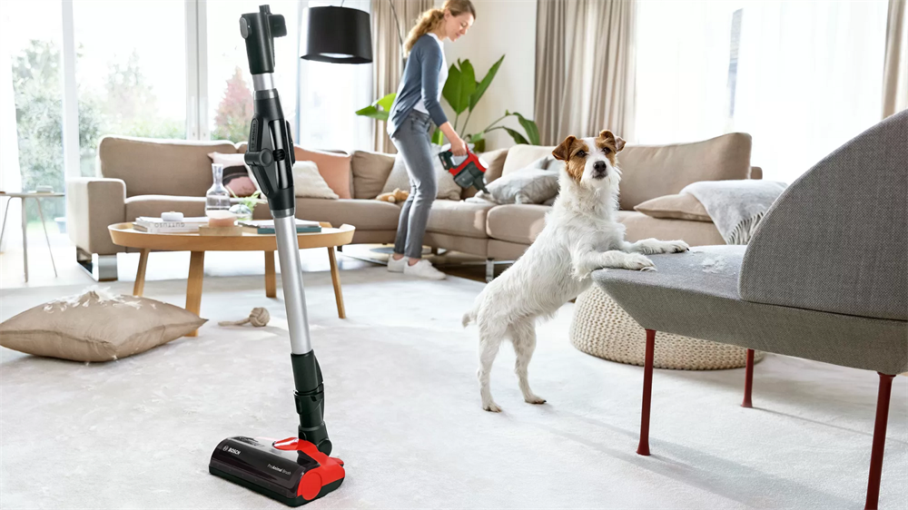 Bosch BBS711ANM Unlimited 7 ProAnimal vörös akkumulátoros álló porszívó