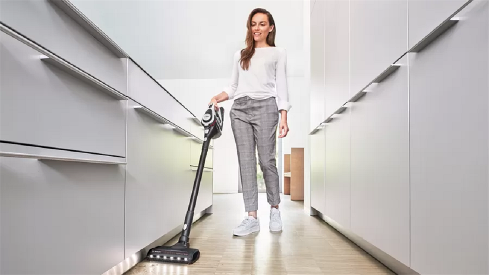 Bosch BBS8214 Unlimited Serie 8 Gen2 fekete-fehér vezeték nélküli álló porszívó