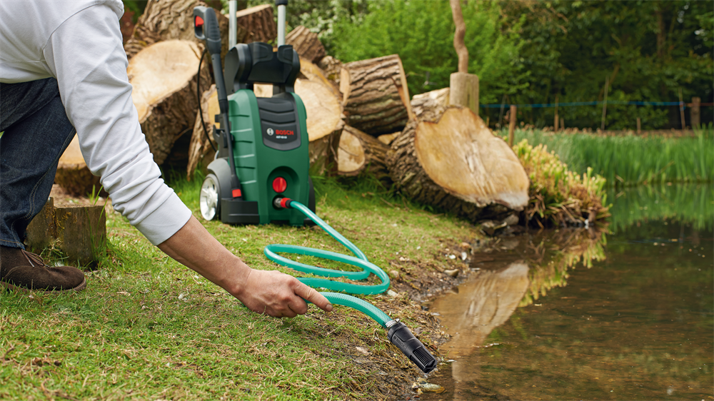 Bosch Universal Aquatak 130 magasnyomású mosó