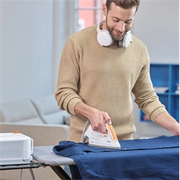 Braun IS2561WH fehér gőzállomás