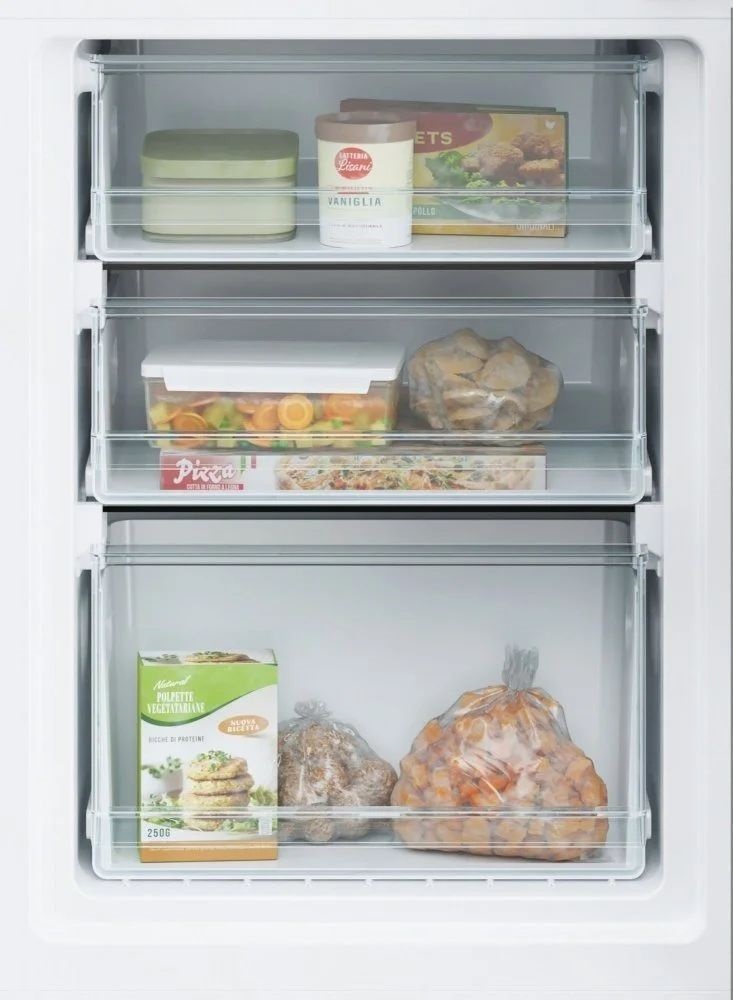 Candy CCT3L517ES ezüst, alulfagyasztós, Hűtő:186L, Fagyasztó:74L, Low frost hűtőszekrény