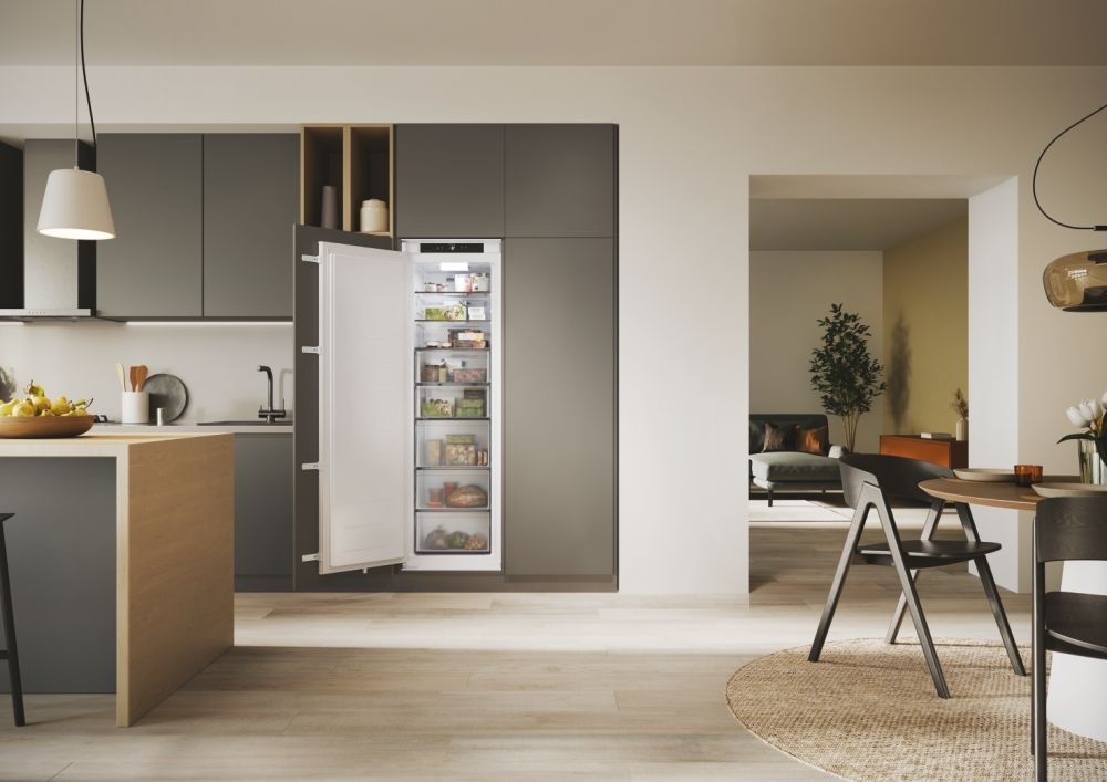 Candy CMT5518EVWF fehér, Fagyasztó:220L, fagyasztószekrény