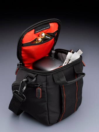 Case Logic DCB-304K fekete fényképezőgép táska