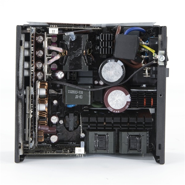 Chieftec CHIEFTRONIC PowerPlay 850W 80+ Platinum ventillátorral dobozos tápegység