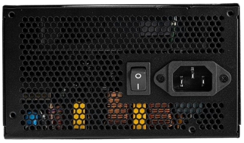 Chieftec CHIEFTRONIC PowerUp 750W 80+ Gold ventillátorral dobozos tápegység