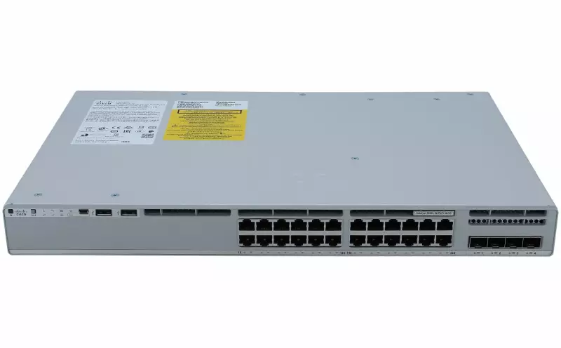 Cisco Catalyst C9200L-24P-4G-E 24-port PoE+, 4 x 1G, Network Essentials switch