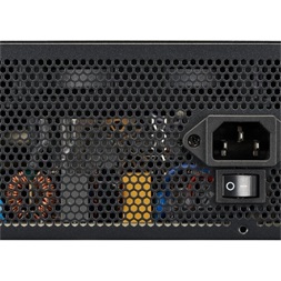 Cooler Master 750W 80+ Gold ventillátorral tápegység
