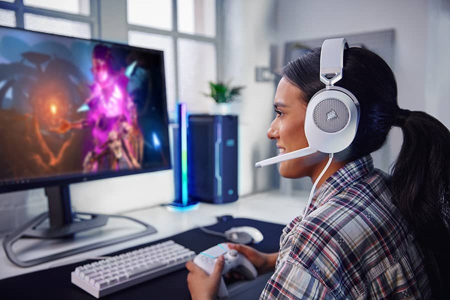 Corsair HS65 Surround fehér gamer headset