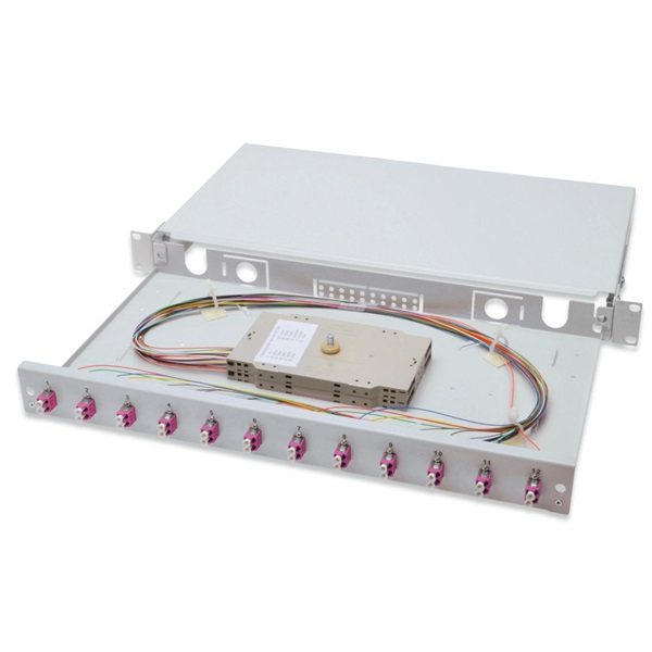 DIGITUS DN-96331-4 1U 12xLC duplex OM4 toldóval pigtaillel és kötőkazettával szerelt optikai rendező
