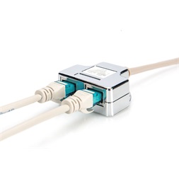 DIGITUS AT-AG CX2 CAT5e árnyékolt pc-pc RJ45 Y elosztó adapter