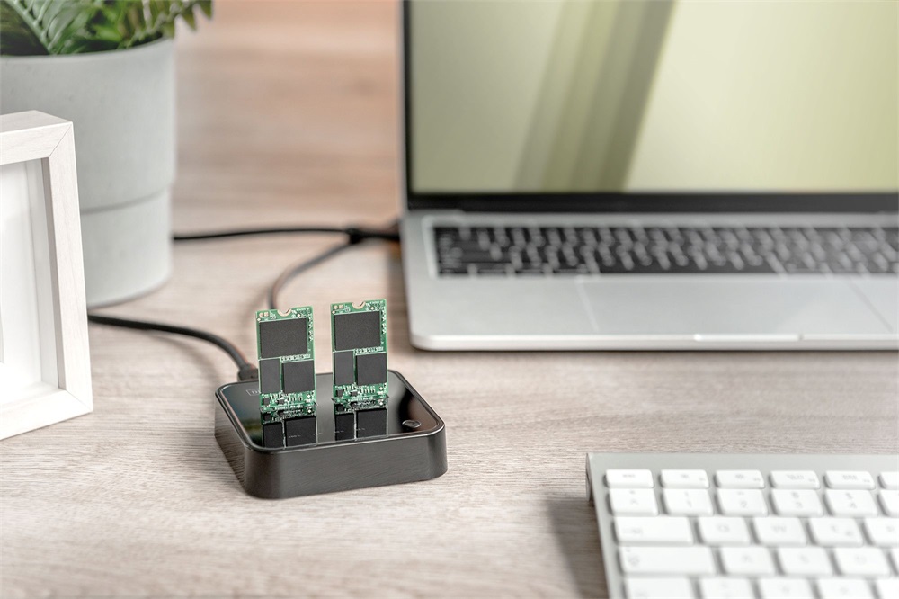 DIGITUS DA-71545 Dual M.2 NVMe SSD dokkoló állomás