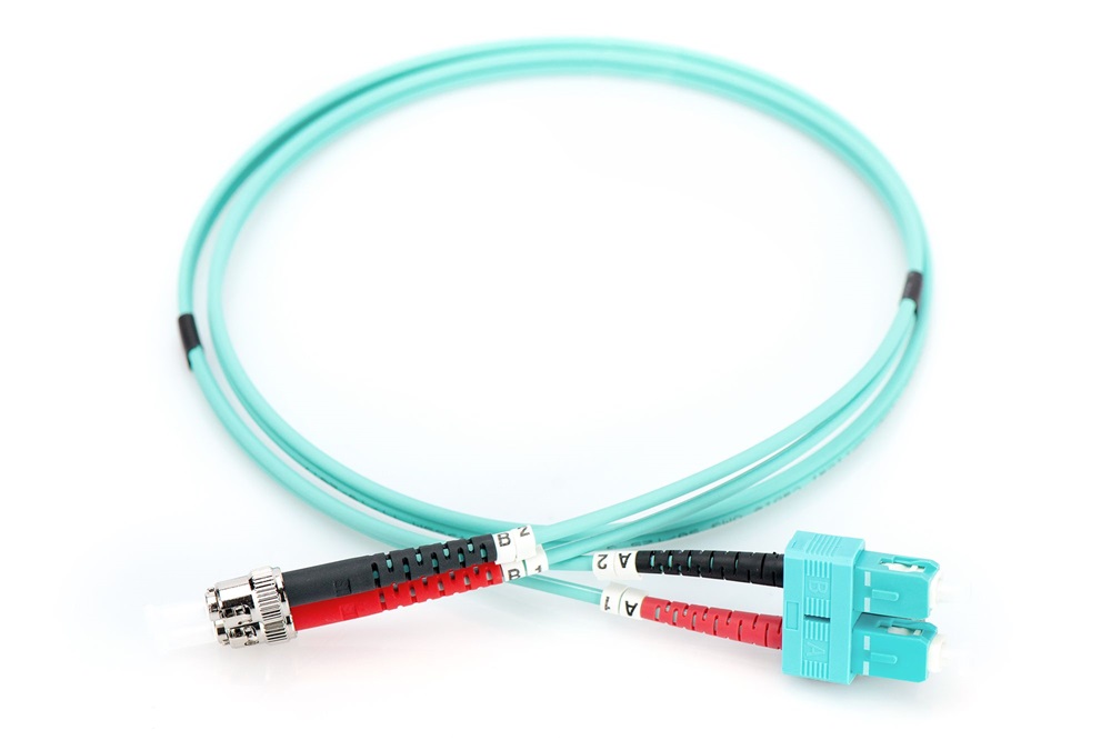 DIGITUS DK-2512-03/3 Duplex 2xST + 2xSC multimodusú OM3 50/125 LSOH 3m optikai patch kábel