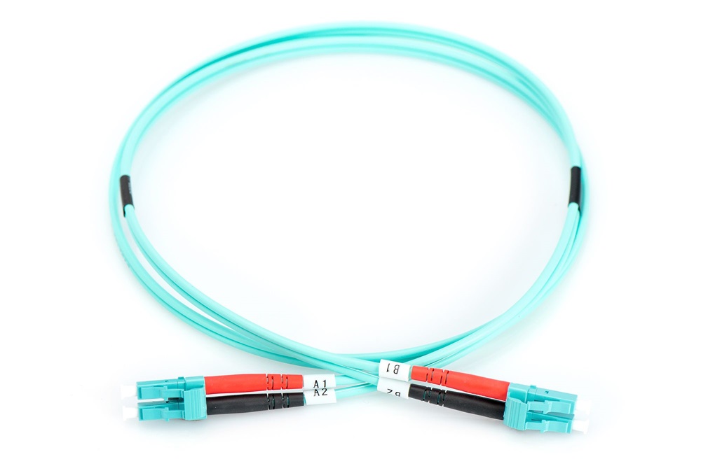 DIGITUS DK-2533-07/3 Duplex 2xLC + 2xLC multimodusú OM3 50/125 LSOH 7m optikai patch kábel