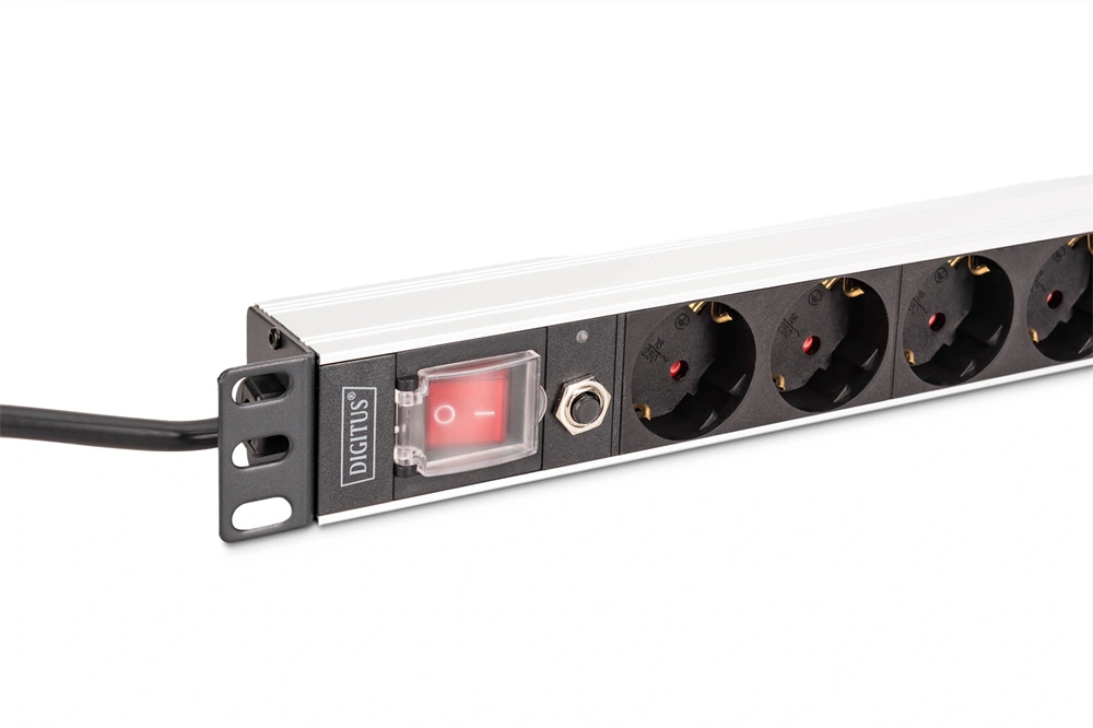 DIGITUS DN-95436 19" 1U PDU 250V 16A 8xCEE7/3 aljzat CEE7/7 csatlakozó kapcsolóval túlterhelés védelemmel 2M elosztósor