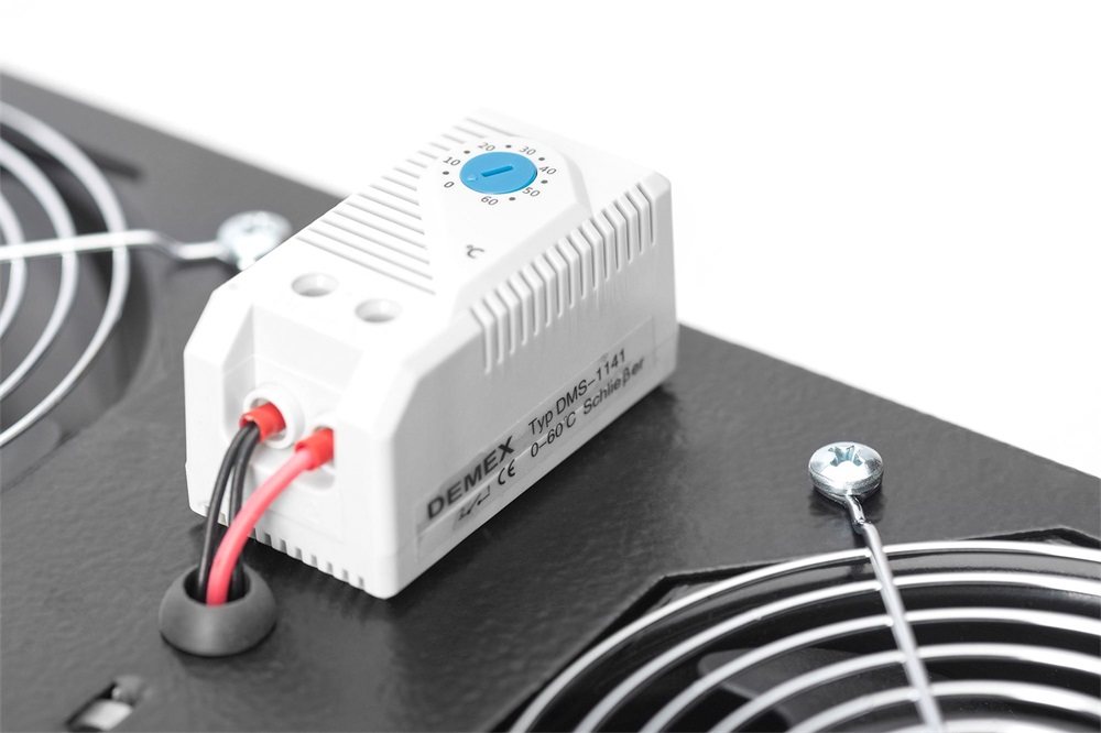 DIGITUS DN-19 FAN-2-WM-T-SW 2-es termosztátos fekete tetőventilátor Unique/Dynamic/SOHO rackszekrényhez