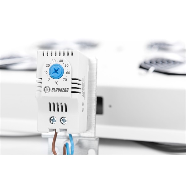 DIGITUS DN-19 FAN-6-SRV 6-os termosztátos szürke tetőventilátor Unique szerverszekrényhez