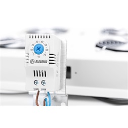 DIGITUS DN-19 FAN-6-SRV 6-os termosztátos szürke tetőventilátor Unique szerverszekrényhez