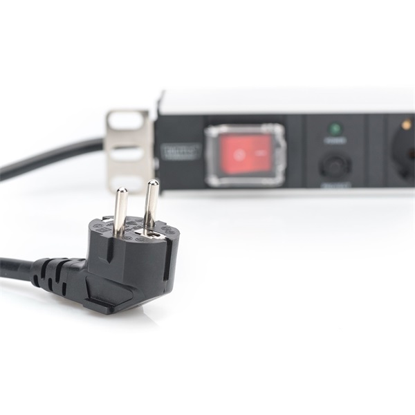 DIGITUS DN-95403 19" 1U PDU 250V 16A 7xCEE7/3 aljzat CEE7/7 csatlakozó kapcsolóval 2M elosztósor