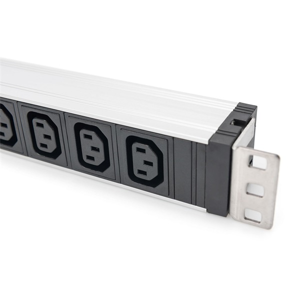 DIGITUS DN-95429 19" 1U PDU 230V 10A 9xIEC C13 aljzat IEC C14 csatlakozó 2M elosztósor