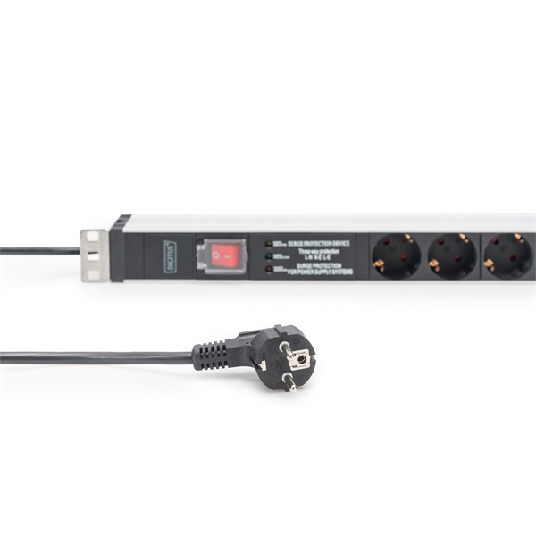 DIGITUS DN-95433 19" 1U PDU 230V 16A 5xCEE 7/3 aljzat CEE7/7 csatlakozó túlfeszültség védelemmel 2M elosztósor