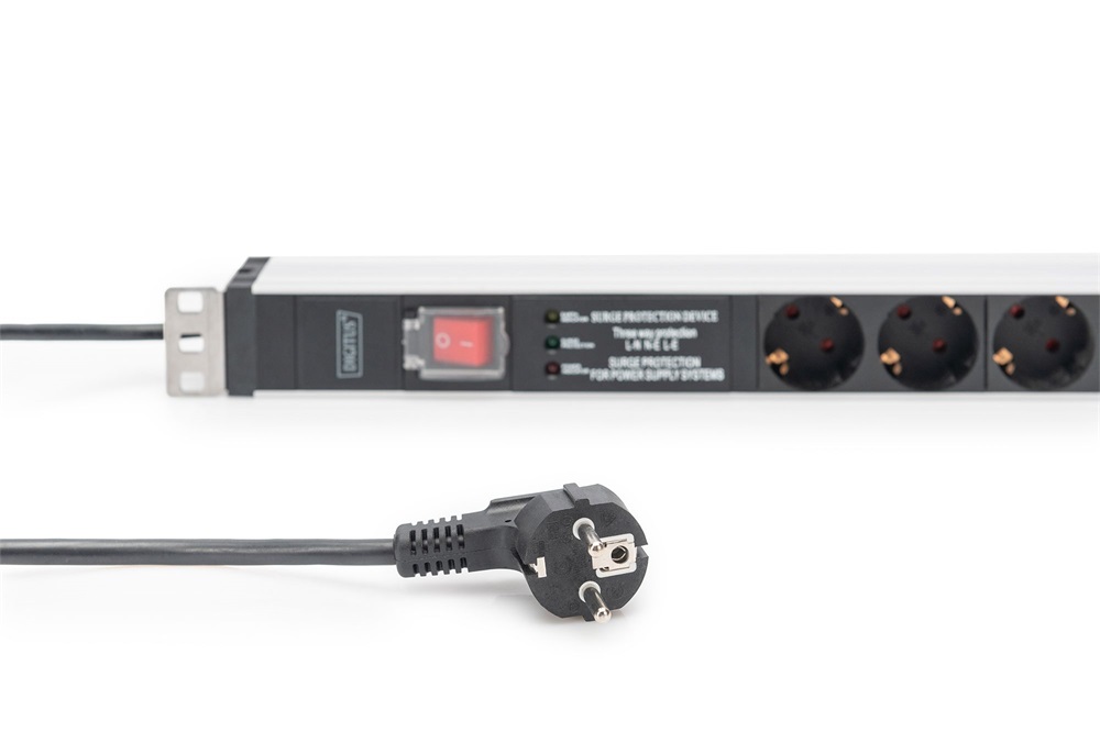 DIGITUS DN-95433 19" 1U PDU 230V 16A 5xCEE 7/3 aljzat CEE7/7 csatlakozó túlfeszültség védelemmel 2M elosztósor