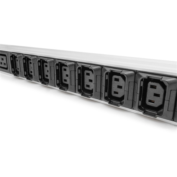 DIGITUS DN-95452  0U PDU függőleges 3 fázisú 250V 16A 24xC13 3xC19 aljzat IEC 60309 ipari csatlakozó 3M elosztósor