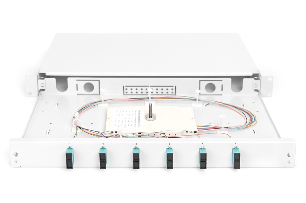 DIGITUS DN-96320/3 1U 6xSC duplex OM3 toldóval pigtaillel és kötőkazettával szerelt optikai rendező