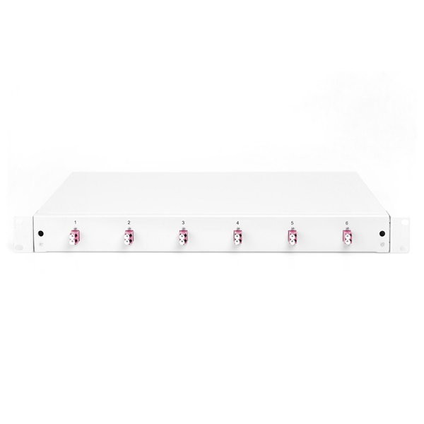 DIGITUS DN-96330-4 1U 6xLC duplex OM4 toldóval pigtaillel és kötőkazettával szerelt optikai rendező