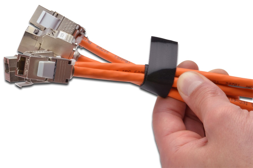 DIGITUS DN-CT-10M-20 20mm széles fekete szövet tépőzáras kábelkötegelő 10m