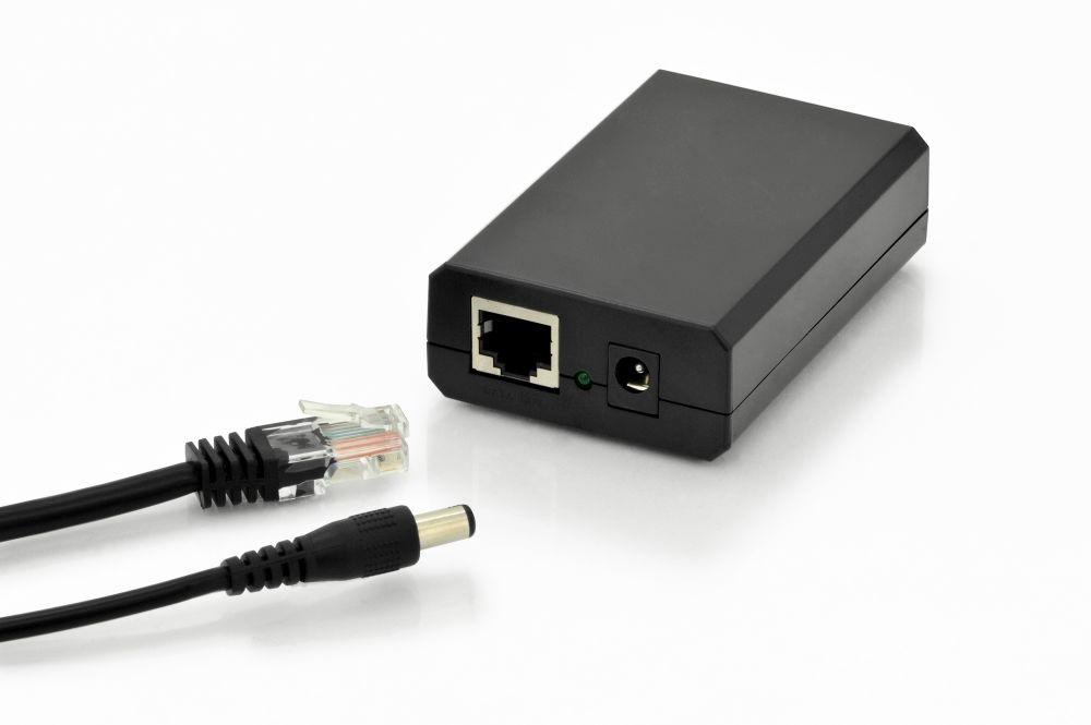 DIGITUS Gigabit Ethernet PoE+ 24W tápleválasztó