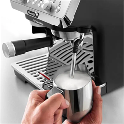 DeLonghi EC9155.MB La Specialista Arte fémes fekete matt espresso kávéfőző
