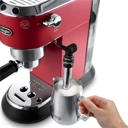 DeLonghi EC 685.R Dedica piros espresso kávéfőző (Újracsomagolt)