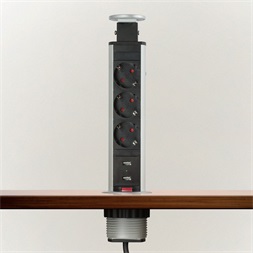 Delight 20430BU szálcsiszolt ezüst 3-as rejtett elosztó + 2 USB-A port